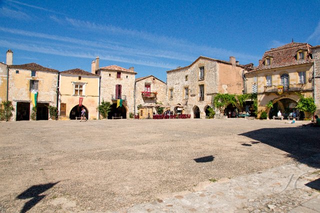 0907 Monpazier.jpg - SONY DSC